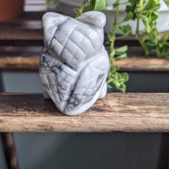 Howlite owl - Picture 2 of 2